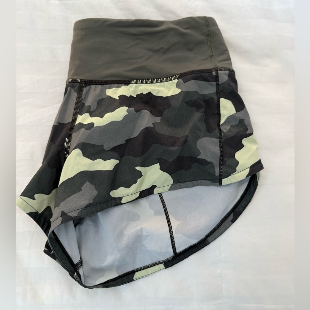 Lululemon Camo High-Waist Athletic Shorts | Women’s 4